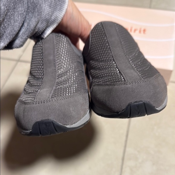 Easy Spirit Gray NIB Slip-Ons with Cushioned Footbed - Picture 6 of 7